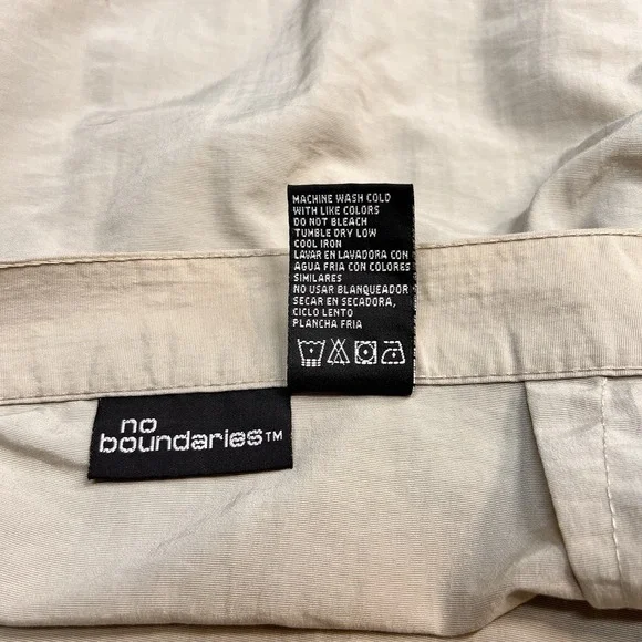 No Boundaries Juniors XL Khaki Wrap Skirt‎ Cargo Pocket Floral Embroidery Y2K - Picture 8 of 8